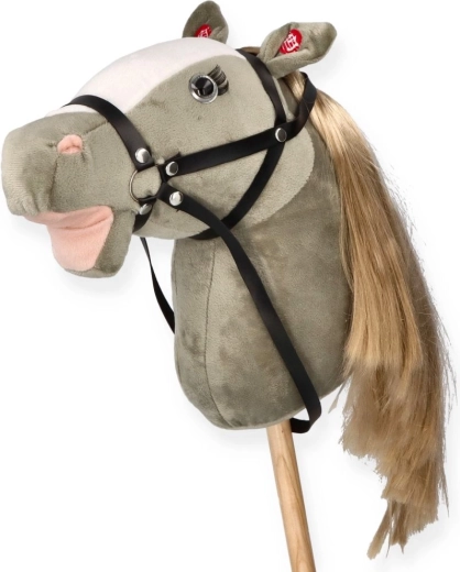Plush head with realistic details