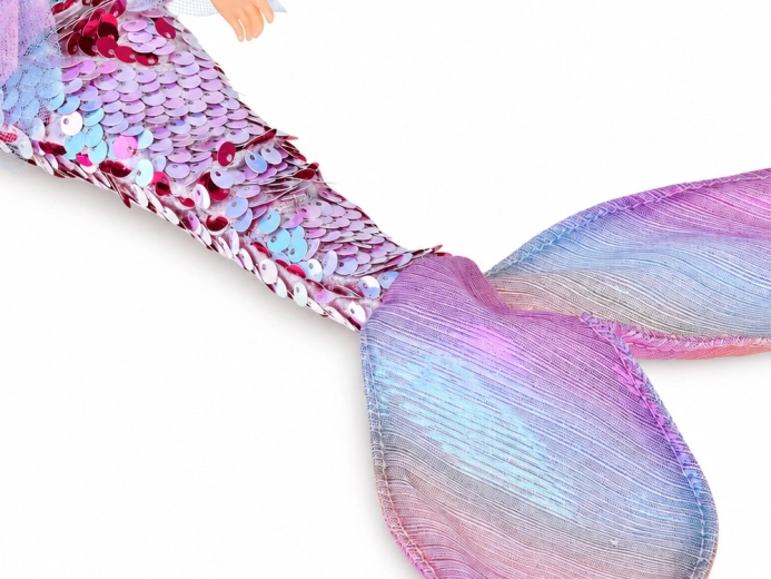 Sparkling colour-changing tail