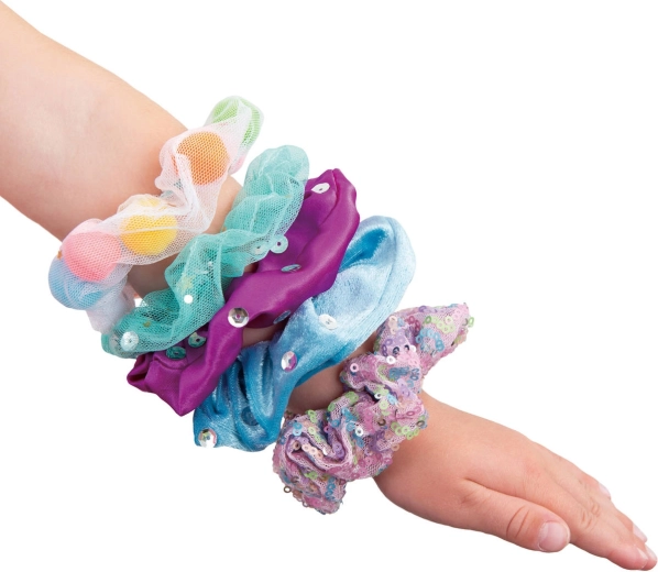 Finished hair elastics also for the wrist