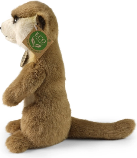 Реалистични детайли и стабилна стойка