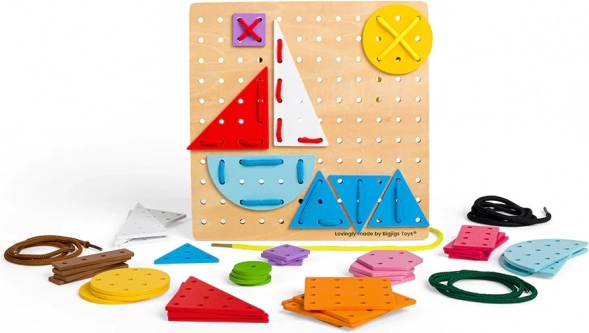 BIGJIGS TOYS дървена игра за промушване с връзки – геометрични форми