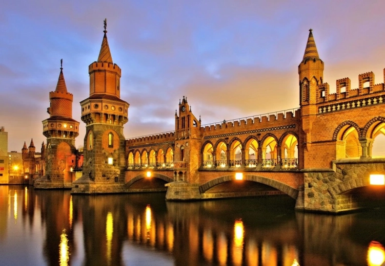 Puzzle Oberbaum Bridge, Berlin 1000 pieces