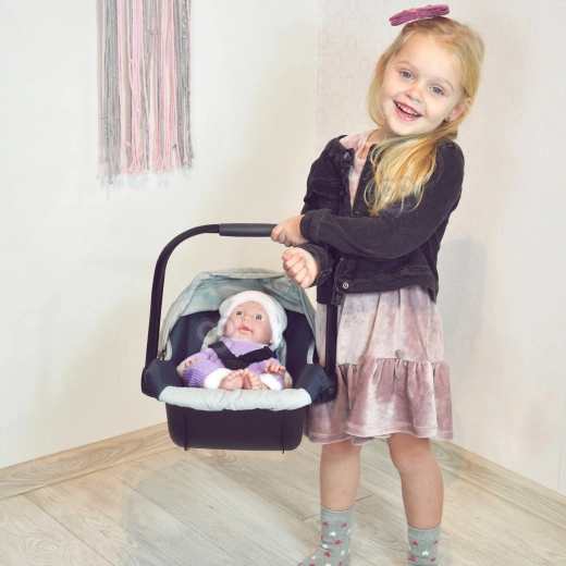 Adjustable handle for comfortable carrying