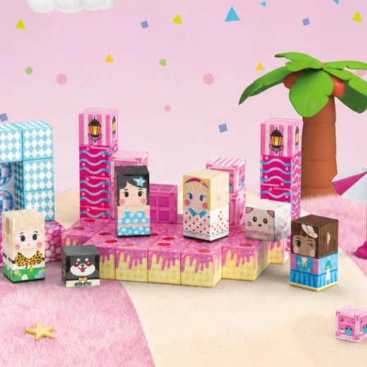 Colorful prints and themes for story play