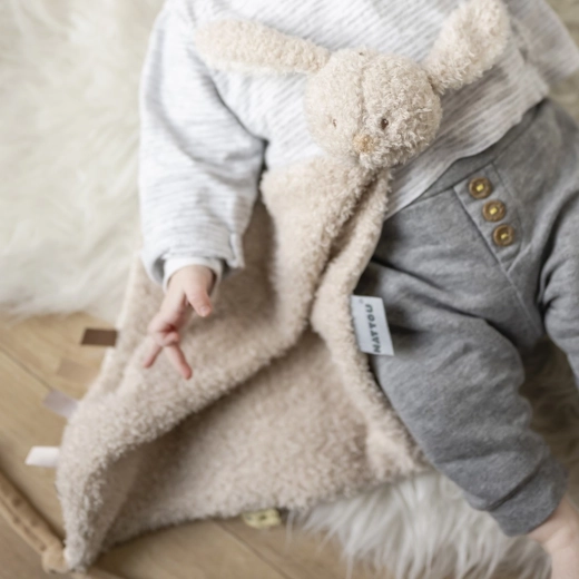 Practical pacifier loop