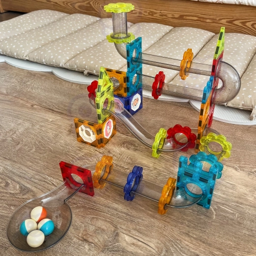 Прозрачни тръби и фунии за динамично спускане