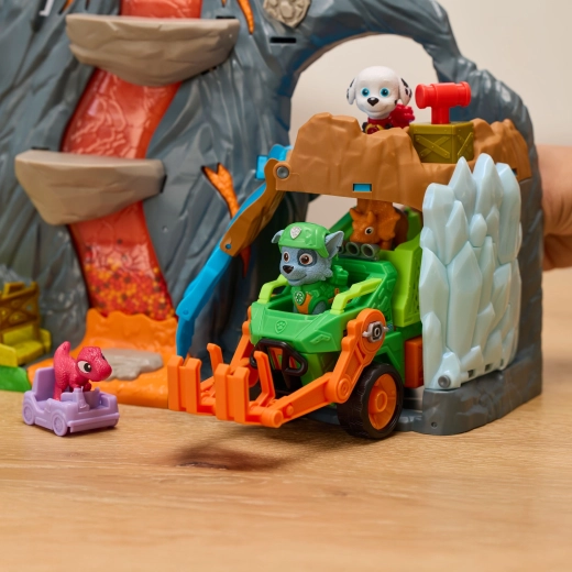 Vehicle for rescue missions