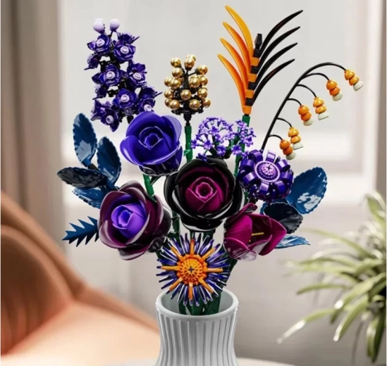 Elegant bouquet in dark shades