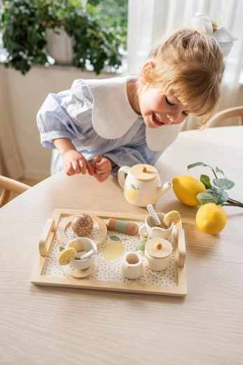 Supporting creativity and social skills
