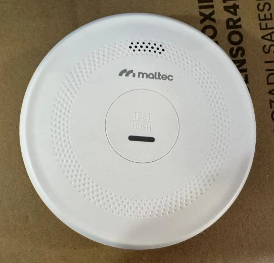 SafeSensor3000 AA Smoke Detector