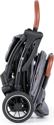 Self-folding and compact storage