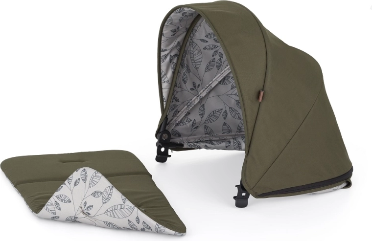 Extendable shade with visor