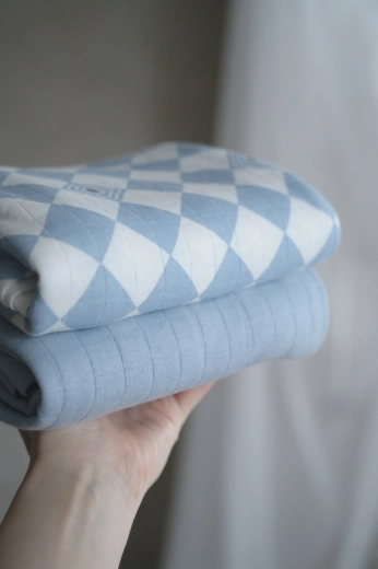 Breathable and extra absorbent