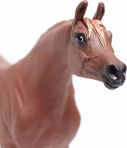 Реалистични детайли за вярна игра и изложение