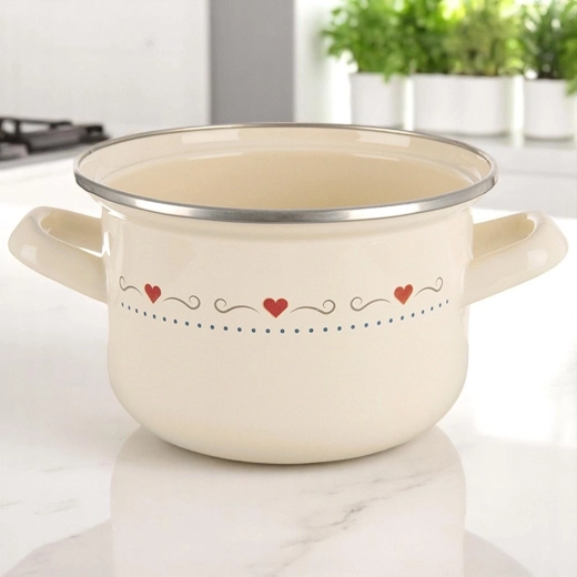 Съвместима с всички видове котлони и за фурна