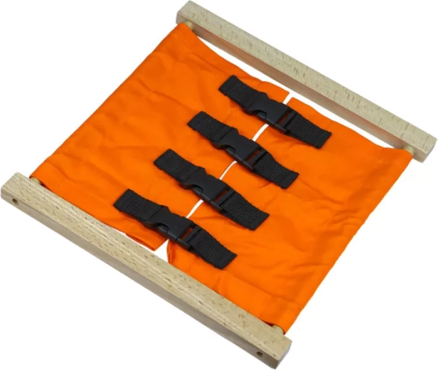 Moyo Montessori fastening frame – backpack buckle fastening
