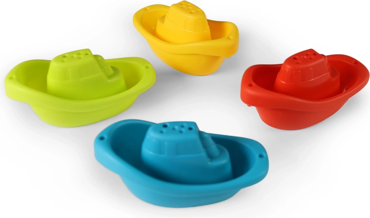 Set of Plastic Water Boats - 4 Pieces