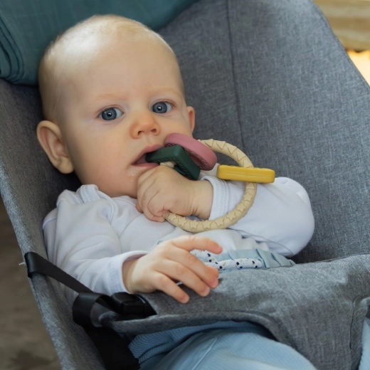 Easy to grasp for little hands