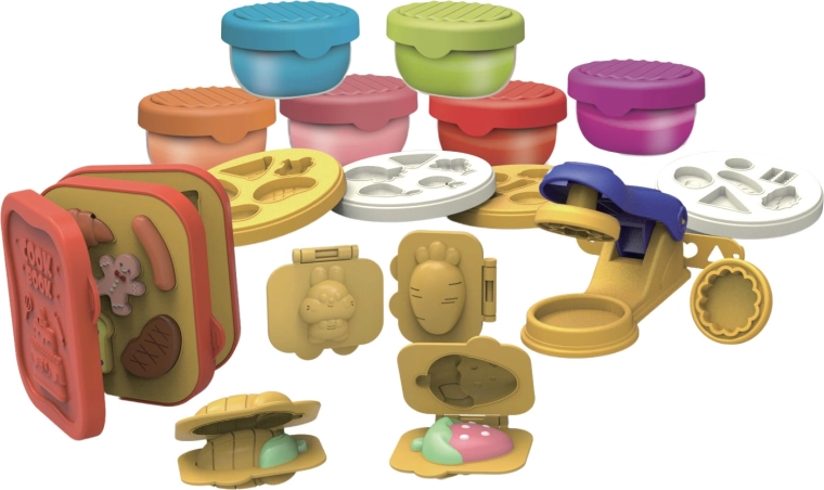 Play Dough – Kitchen Studio with Moulds and Accessories - 1 piece