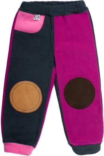 Maximum durability thanks to leather knee patches