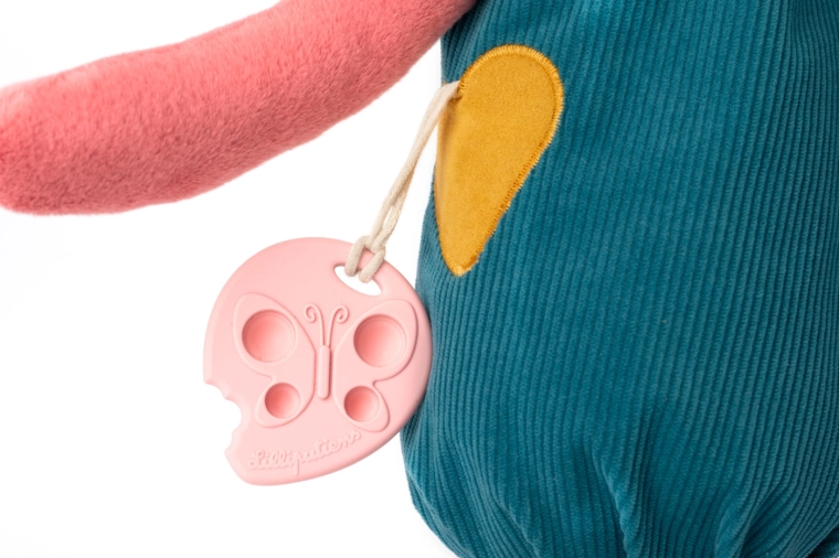 A teether always close at hand