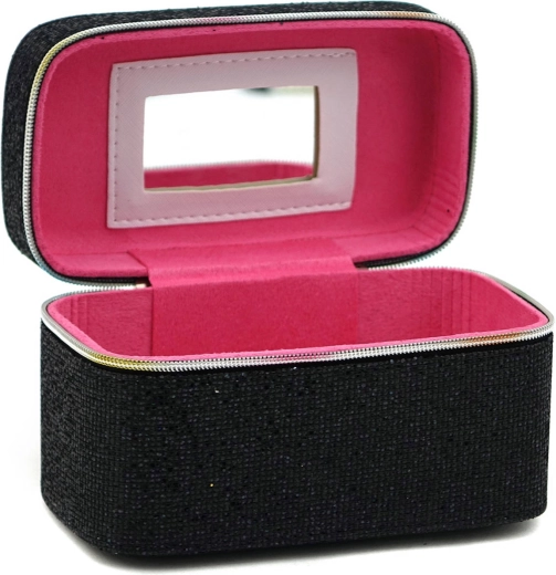 Mirror in the lid for comfortable play and touch-ups