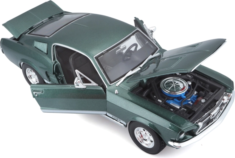 Opening parts and detailed workmanship