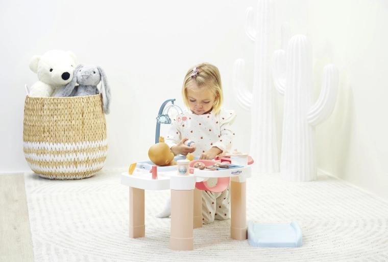 Стабилна и безопасна изработка в пастелни цветове