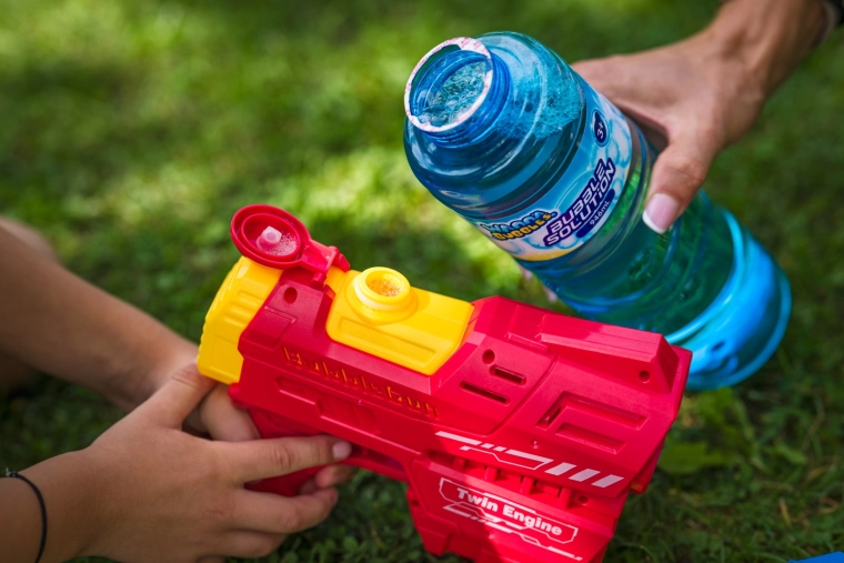 Ideal as a refill for bubble guns