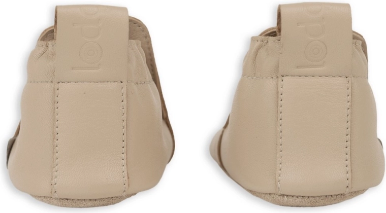 Easy to put on and secure fit