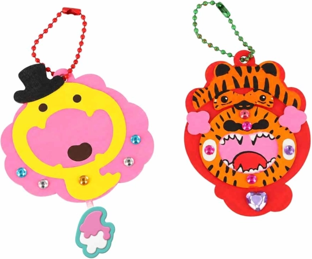 Create 4 original decorations