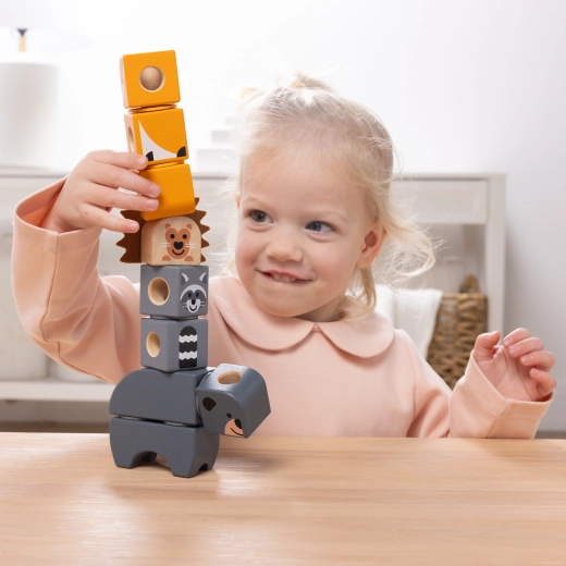 Easy to grip and stable stacking