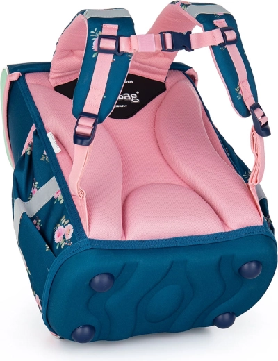 Durable base and comfortable shoulder straps