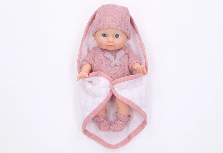 Baby in a Blanket 20 cm