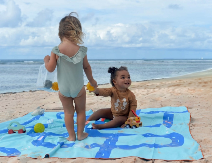 Sand-free, quick-drying, and compact