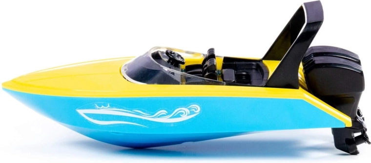 Realistic motorboat appearance