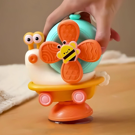 Suction cup for fun on smooth surfaces