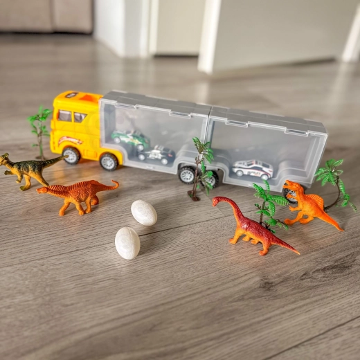 Transporter, parking garage and play world in one
