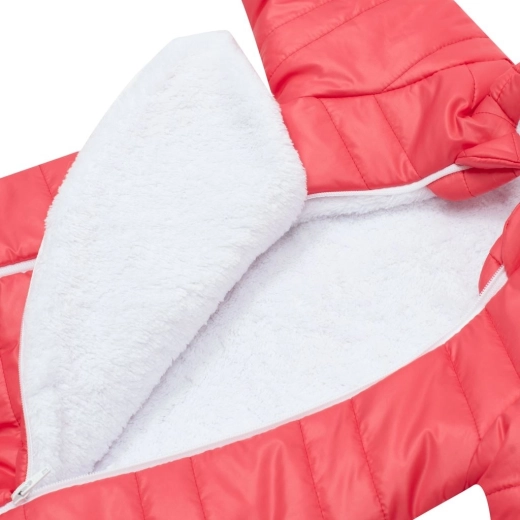 Easy dressing thanks to two zippers