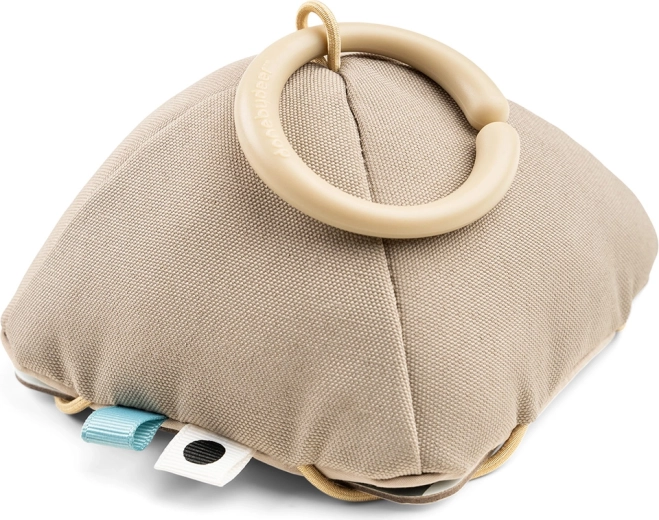 Practical hanging and use at home and on the go