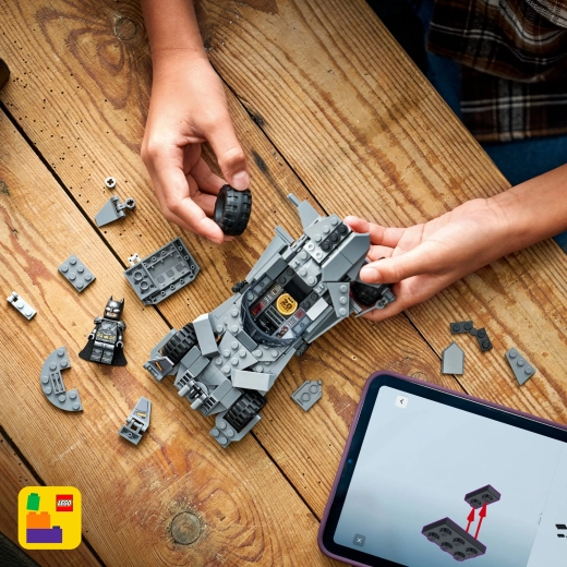 Intuitive building with LEGO Builder