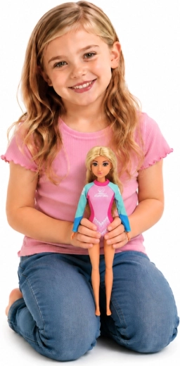 Movable arms and legs for posing
