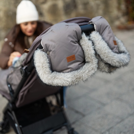 Universal attachment for different types of strollers