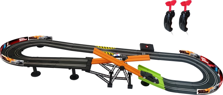 Екшън писта 3,3 м със специално препятствие