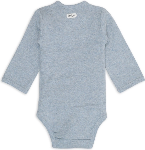 Snap fastening for quick diaper changes