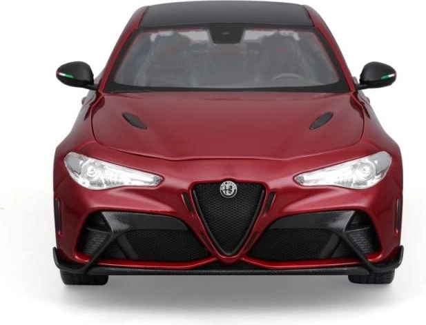 Модел на автомобил Alfa Romeo Giulia GTAm Quadrifoglio 1:18 – метален колекционерски модел