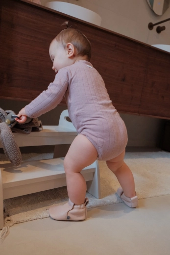 Ideal for crawling and first steps at home