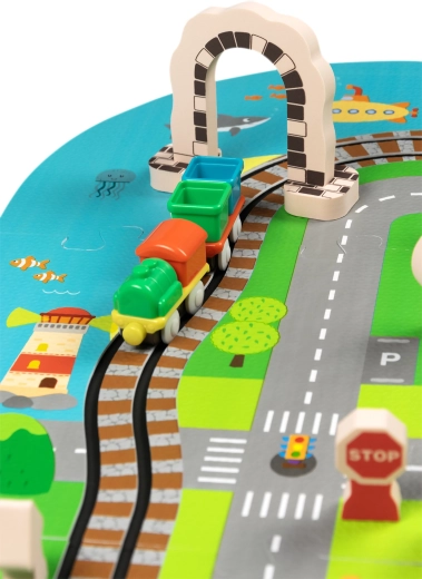 Самодвижещ се локомотив и вагончета