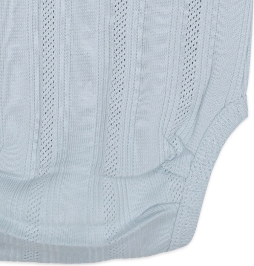 Delicate pointelle texture and breathable material
