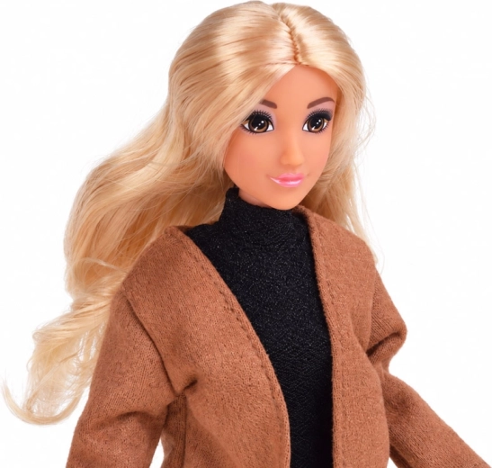 Long blonde hair